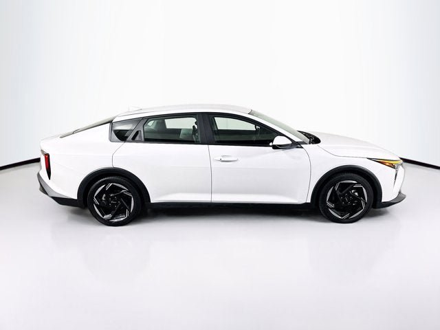 Used 2025 Kia K4 EX FWD image 4