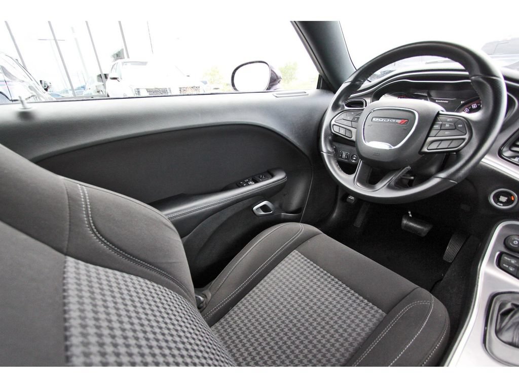Used 2020 Dodge Challenger SXT w/ Blacktop Package RWD image 8