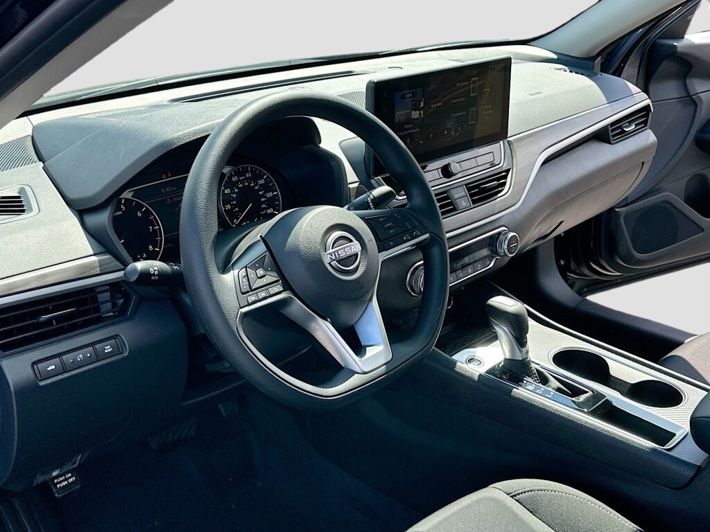 New 2025 Nissan Altima 2.5 SV w/ SV Special Edition Package image 4