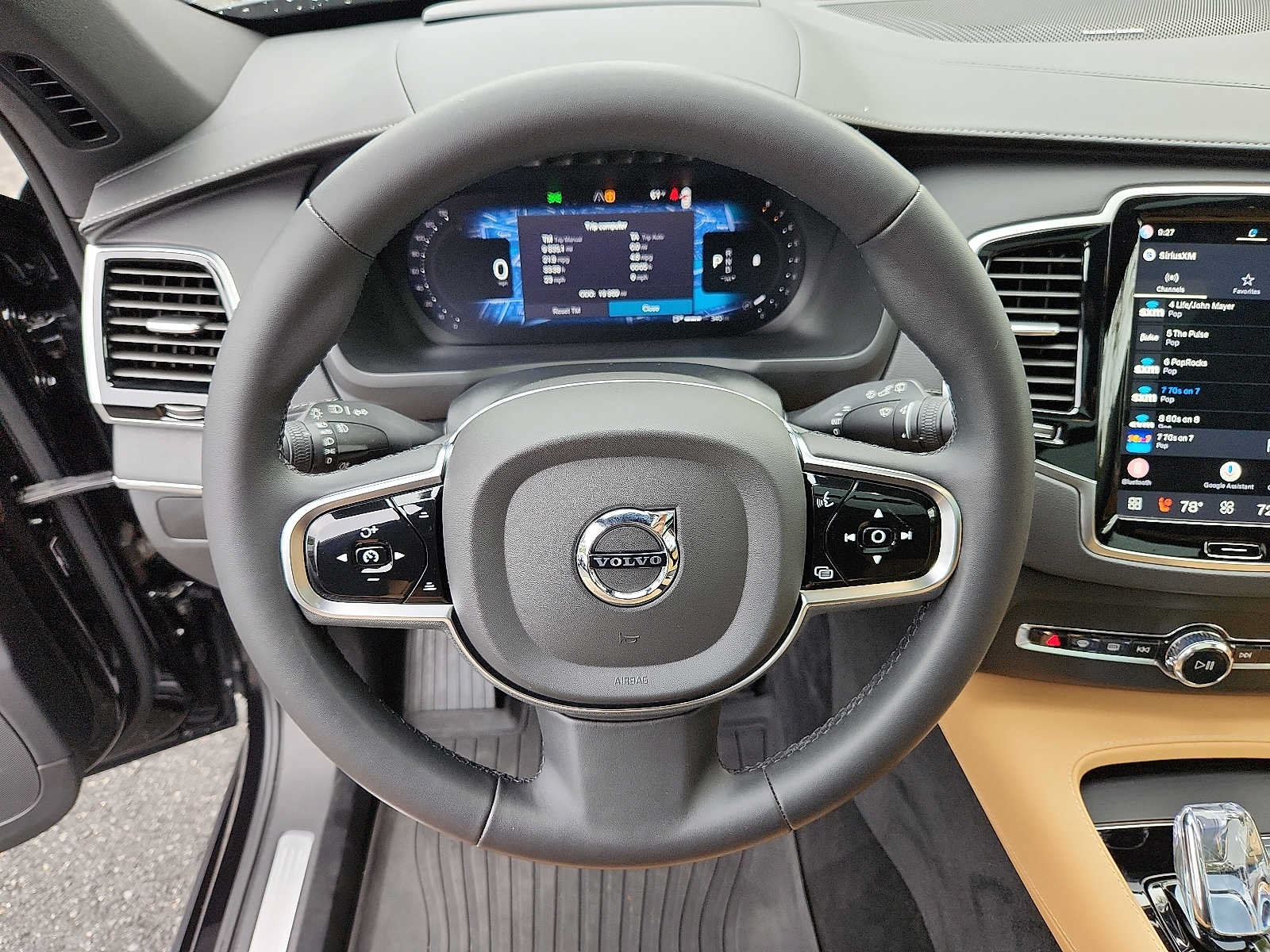 Certified 2024 Volvo XC90 B6 Ultimate AWD/4WD image 19