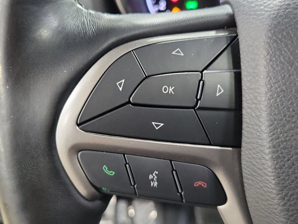 Used 2020 Jeep Grand Cherokee Altitude RWD image 27