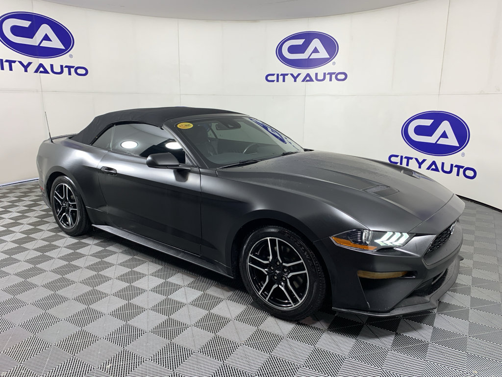 Used 2022 Ford Mustang Premium RWD image 2