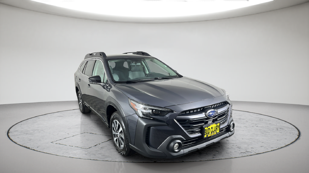 Used 2023 Subaru Outback Premium AWD/4WD image 5