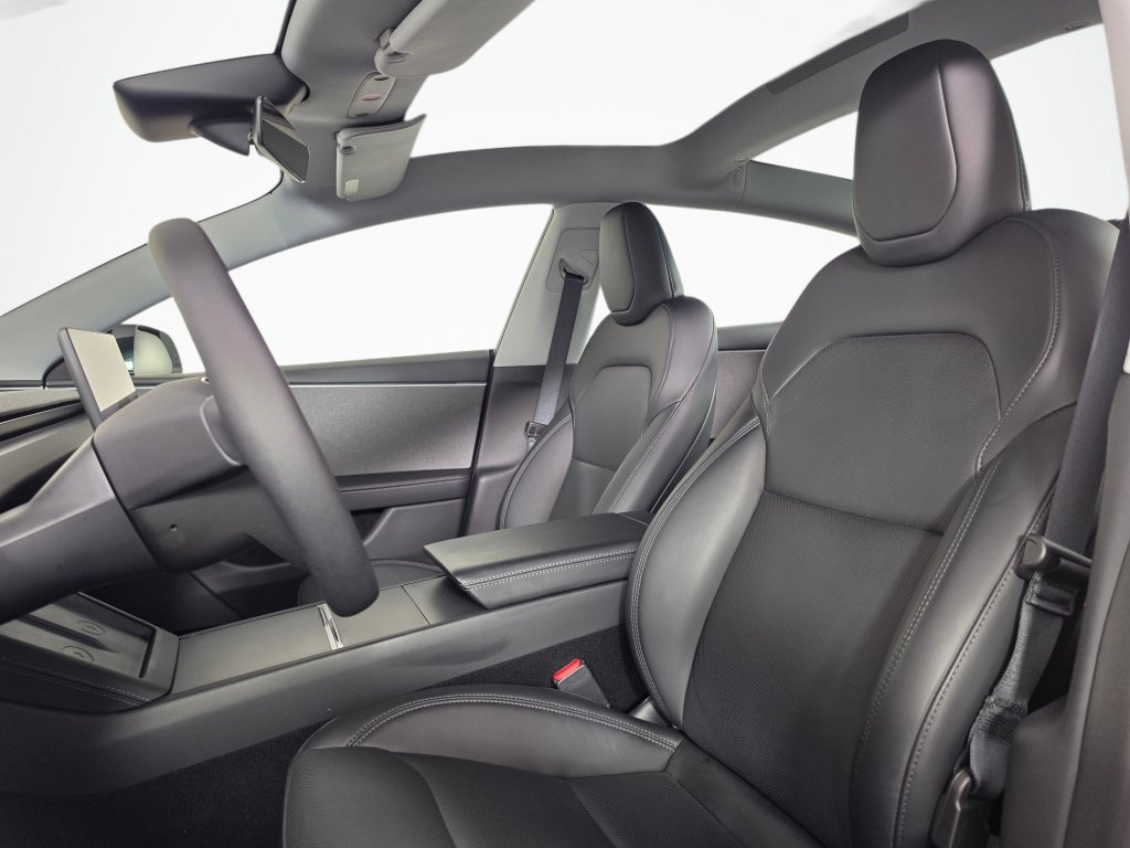 Used 2025 Tesla Model 3 Long Range RWD image 25