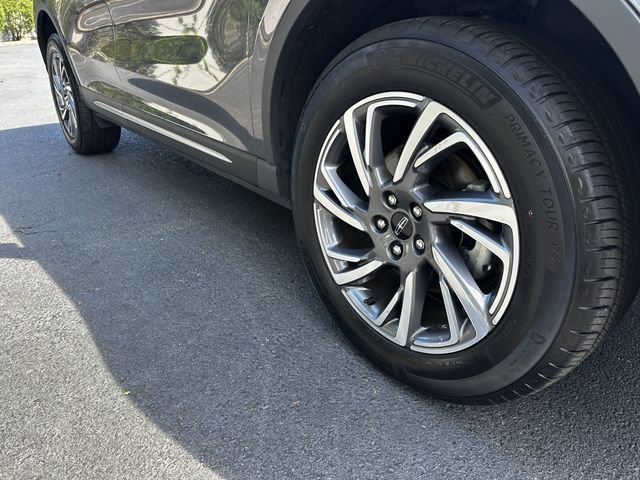 Certified 2023 Lincoln Corsair AWD w/ Equipment Group 101A image 11