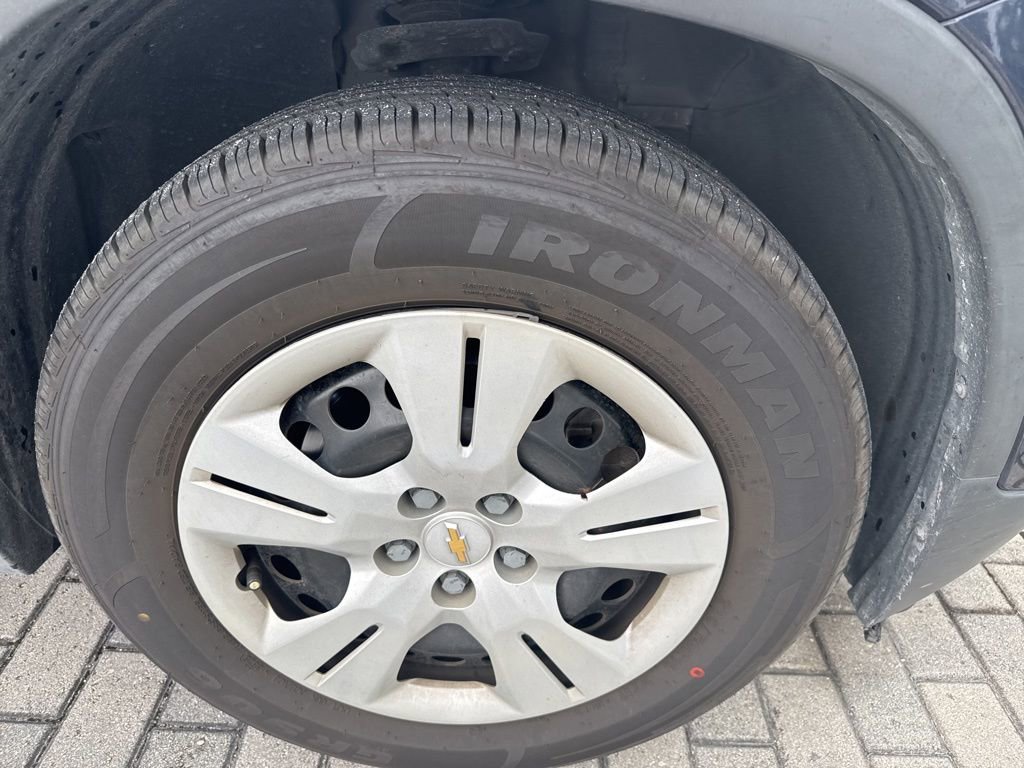 Used 2019 Chevrolet Trax LS image 4