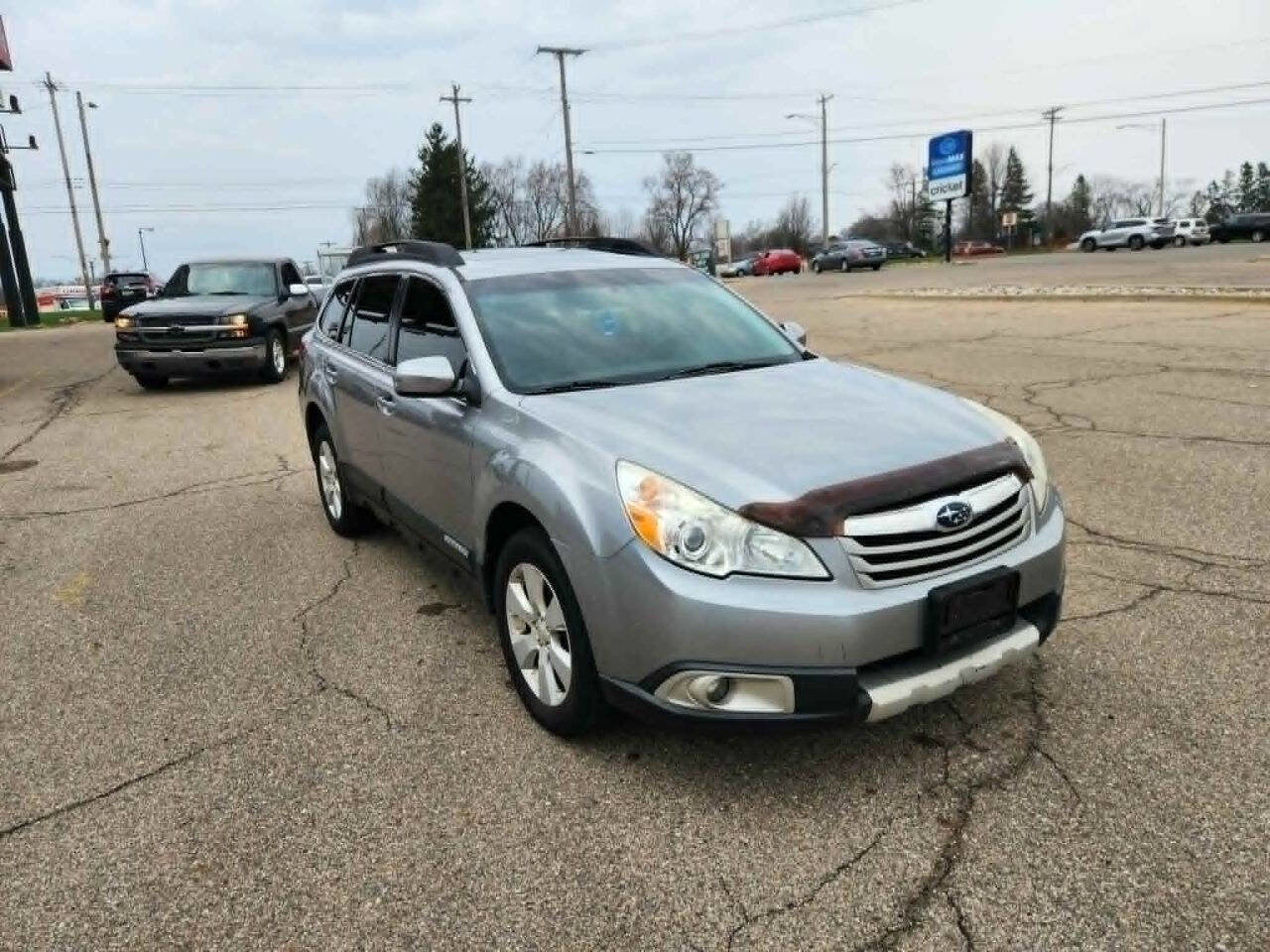 Used 2011 Subaru Outback 2.5i Limited image 2
