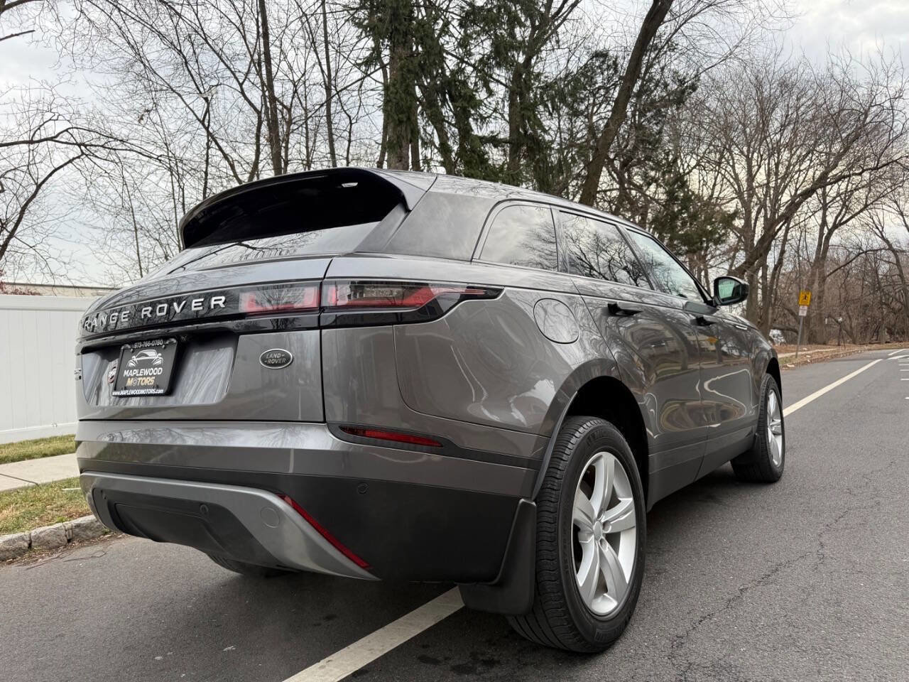 Used 2018 Land Rover Range Rover Velar S AWD/4WD image 5