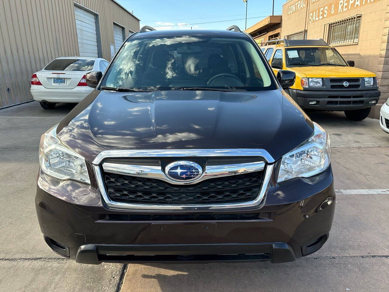 Used 2014 Subaru Forester 2.5i Premium AWD/4WD image 2
