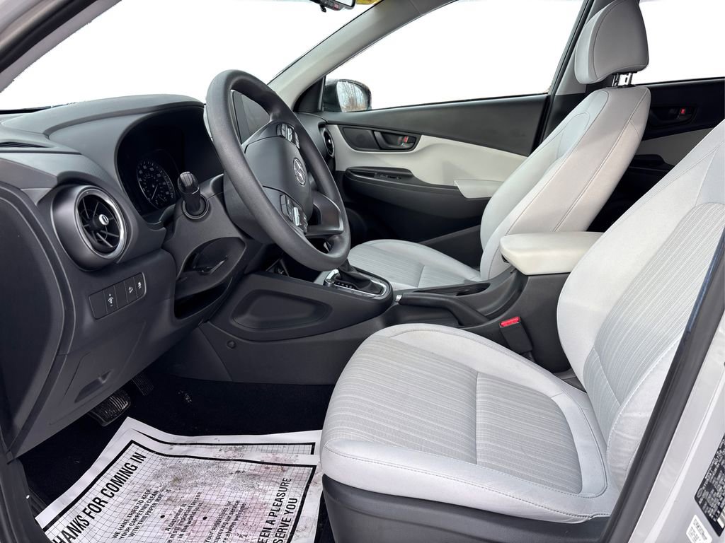 Certified 2023 Hyundai Kona SEL image 9