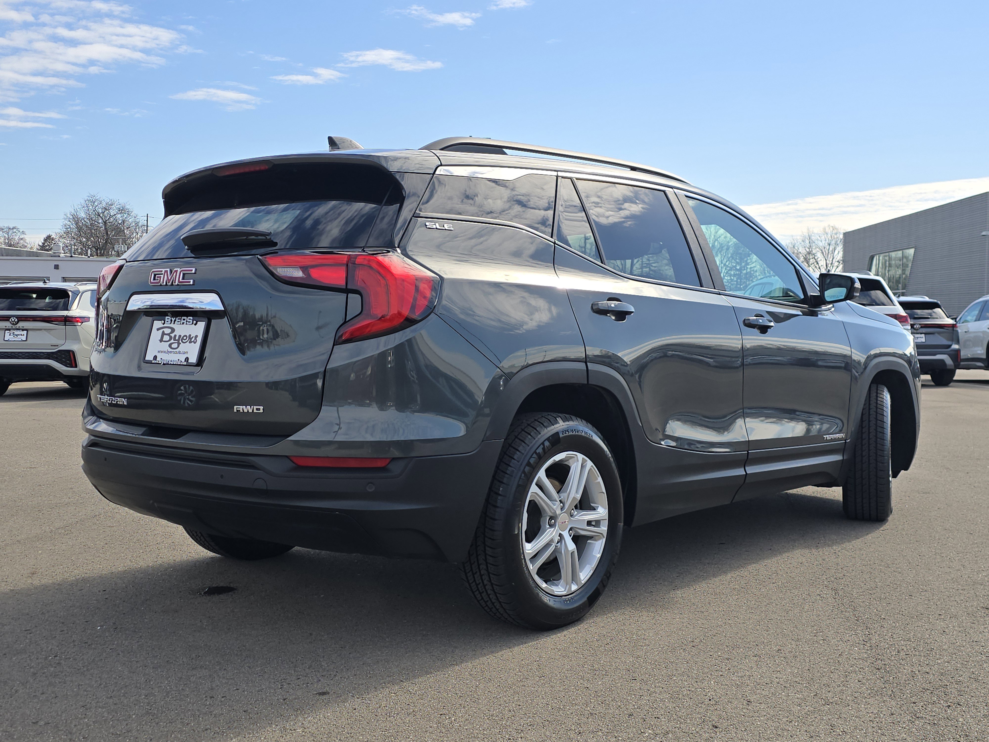 Used 2021 GMC Terrain SLE w/ Driver Convenience Package image 7