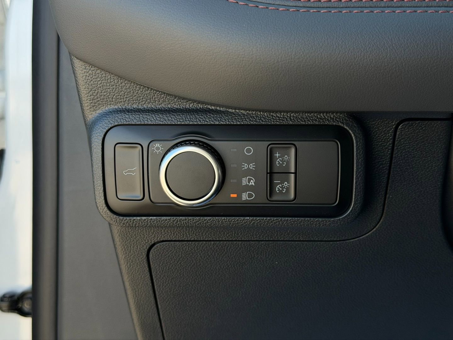 New 2026 Ford Explorer Active image 43