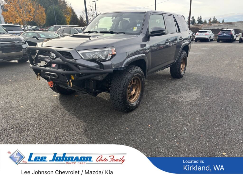 Used 2018 Toyota 4Runner TRD Off-Road Premium image 1