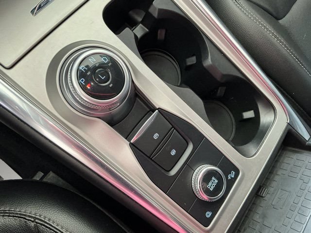 Used 2022 Ford Explorer Limited w/ Equipment Group 301A AWD/4WD image 25