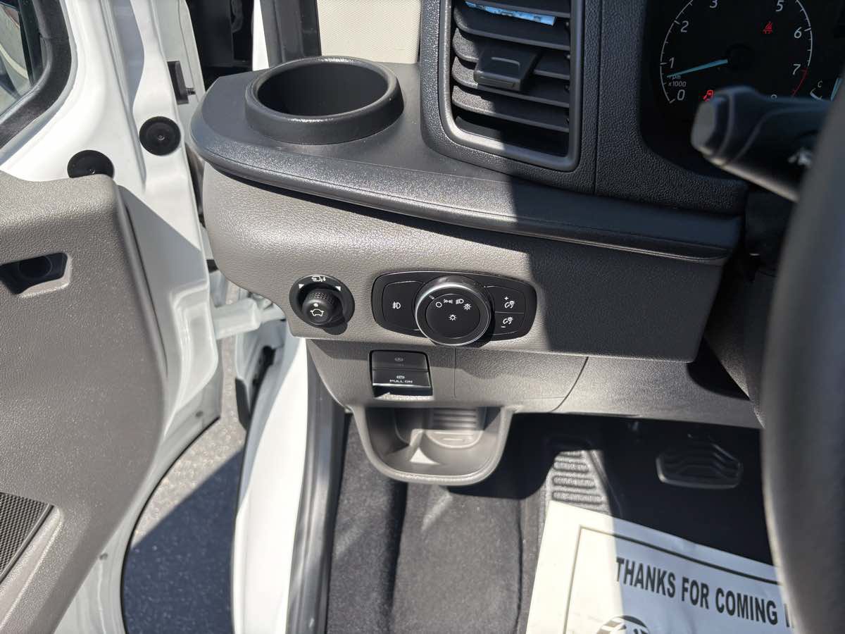 Used 2025 Ford Transit 350 XLT RWD image 32