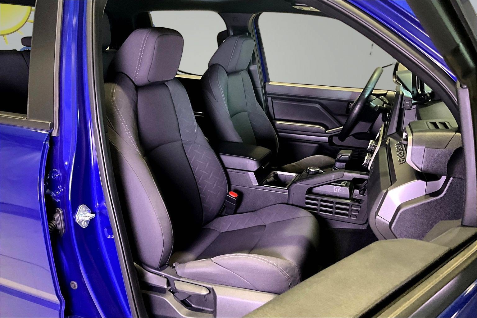 Used 2024 Toyota Tacoma SR5 AWD/4WD image 30