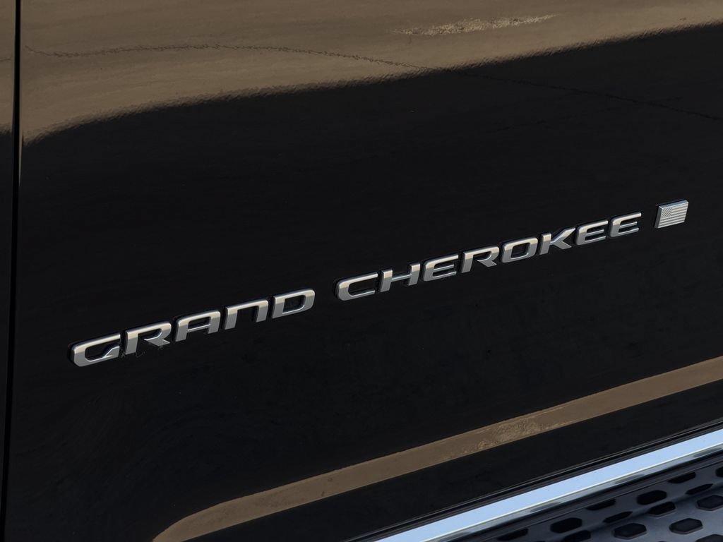 Used 2021 Jeep Grand Cherokee L Summit AWD/4WD image 10