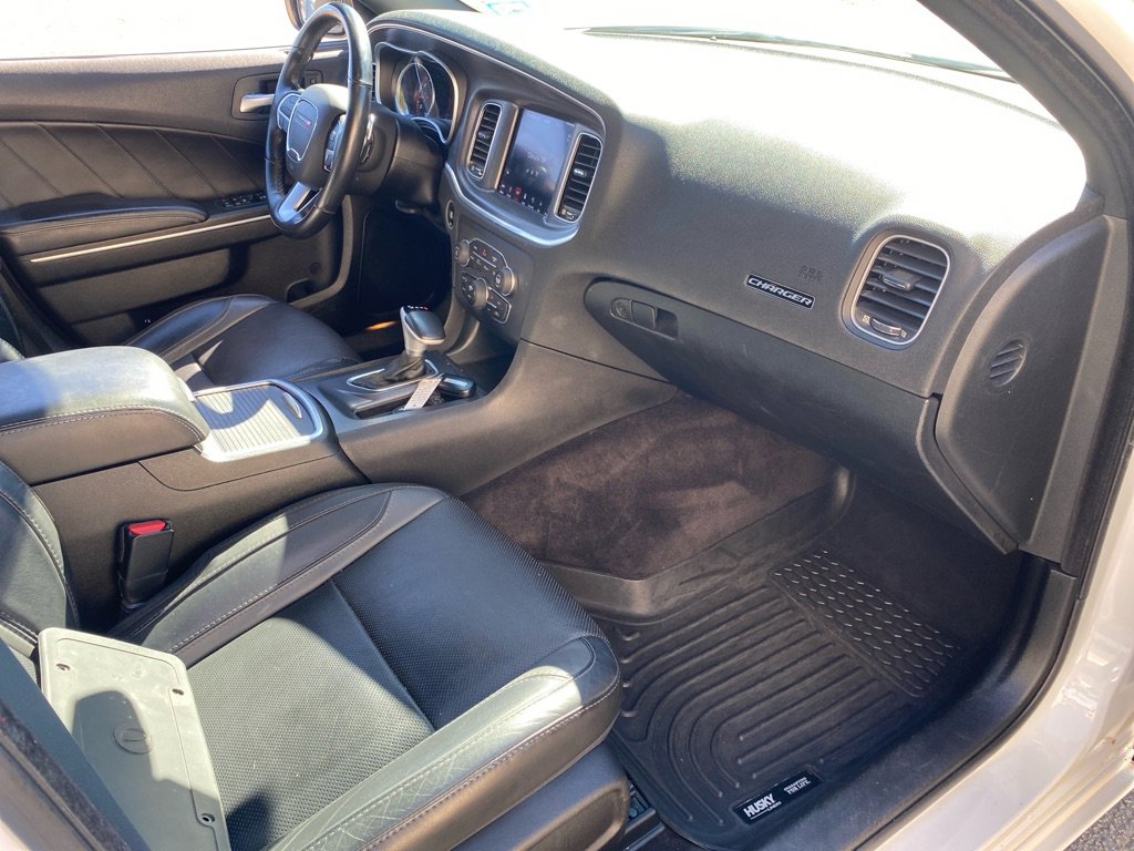Used 2018 Dodge Charger GT image 25