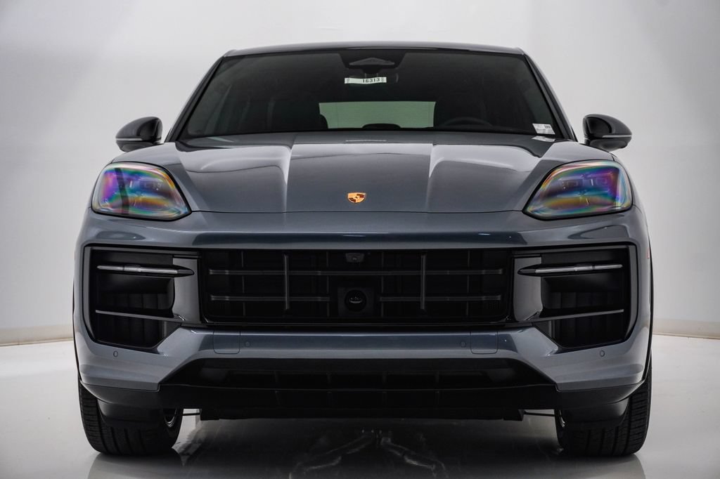 New 2026 Porsche Cayenne GTS AWD/4WD image 6