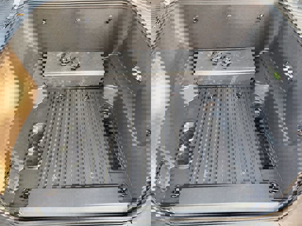 New 2026 GMC Sierra EV Elevation w/ Premium Package image 20