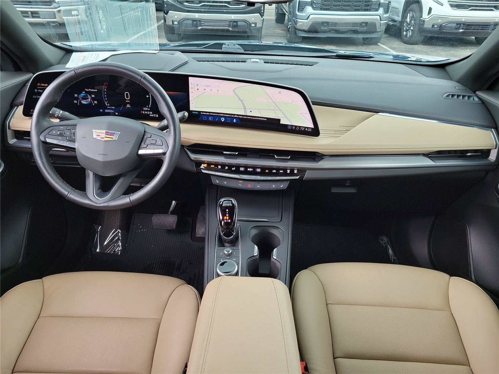 Used 2024 Cadillac XT4 Premium Luxury w/ Technology Package AWD/4WD image 11
