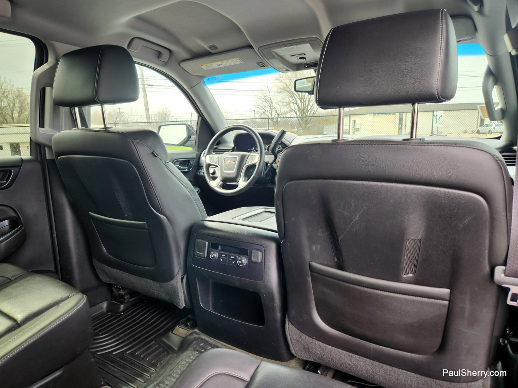 Used 2015 GMC Yukon SLT image 46