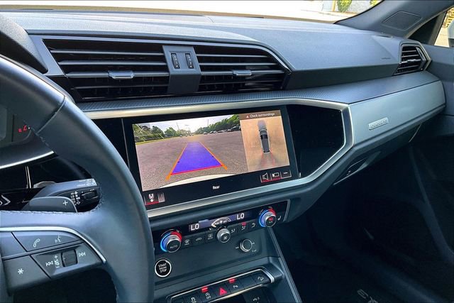 Used 2023 Audi Q3 2.0T Premium Plus w/ Premium Plus Package AWD/4WD image 14