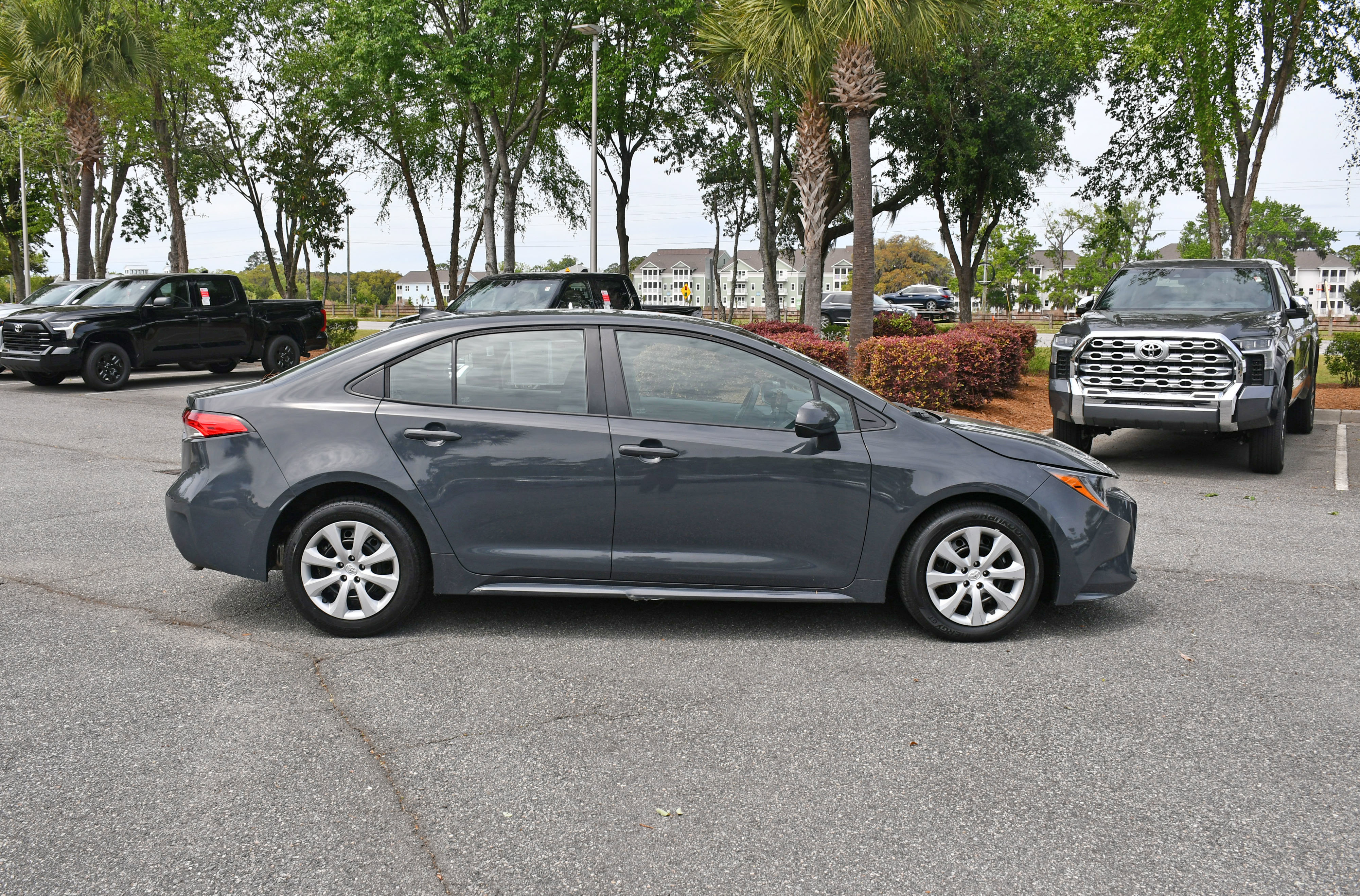 Used 2023 Toyota Corolla LE image 5