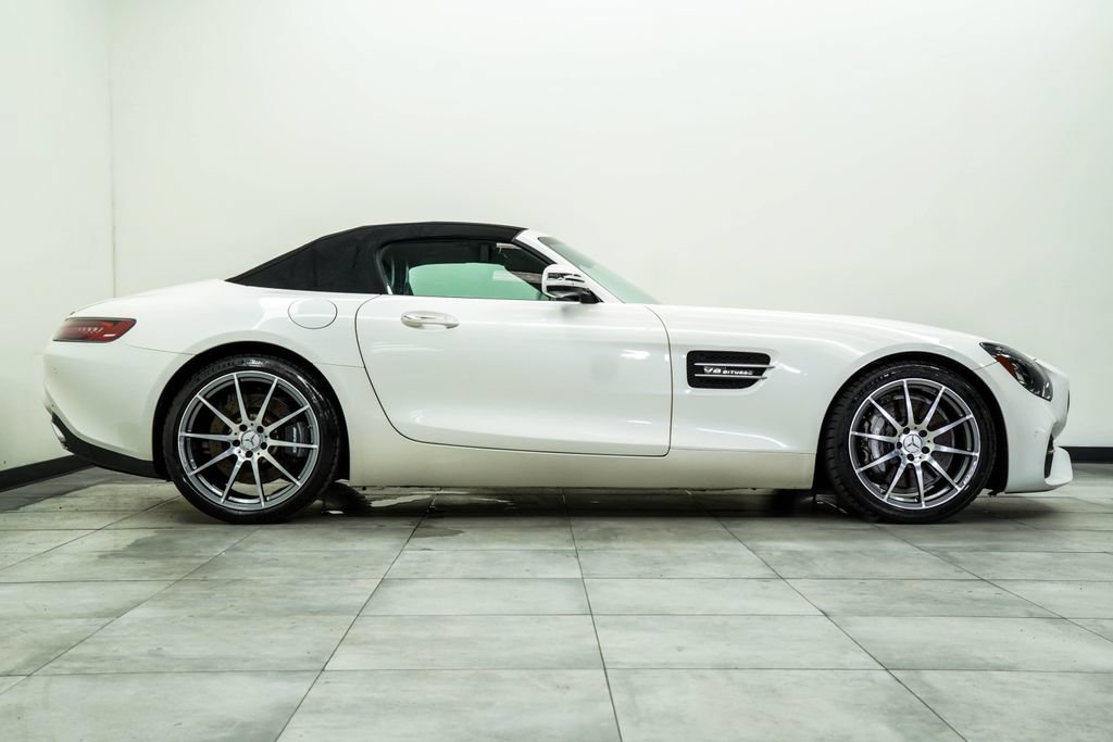 Used 2018 Mercedes-Benz AMG GT Roadster image 11