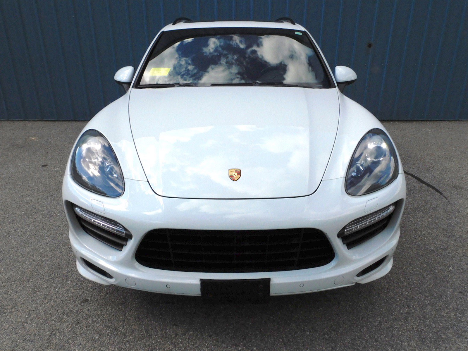 Used 2014 Porsche Cayenne GTS AWD/4WD image 8
