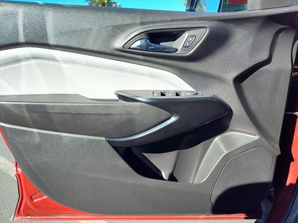 Certified 2024 Chevrolet Trax LT image 13