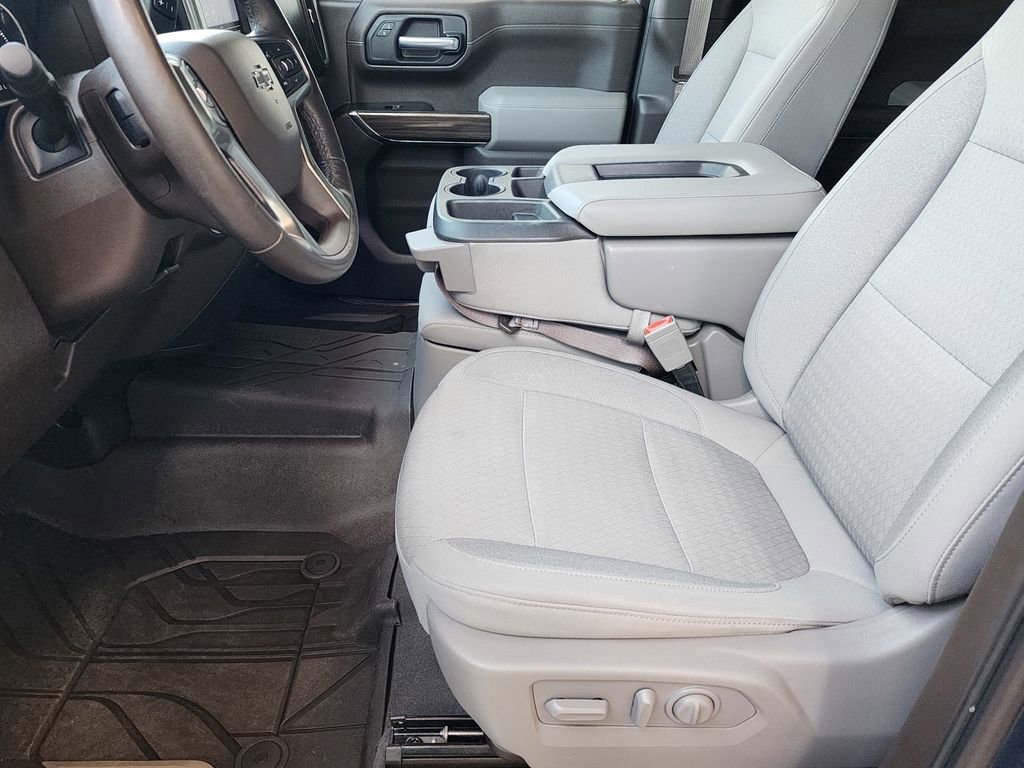 Used 2019 Chevrolet Silverado 1500 RST image 25