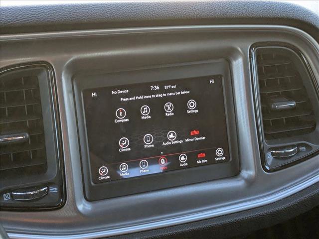 Used 2022 Dodge Challenger SXT image 13