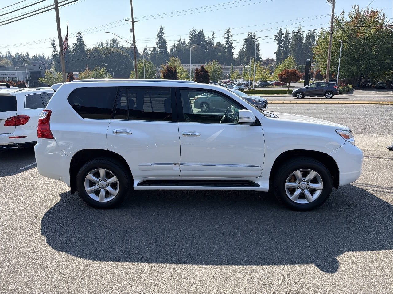 Used 2012 Lexus GX 460 w/ Convenience Pkg AWD/4WD image 9