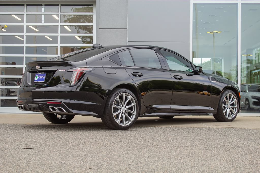 Used 2023 Cadillac CT5 V w/ Platinum Package AWD/4WD image 10