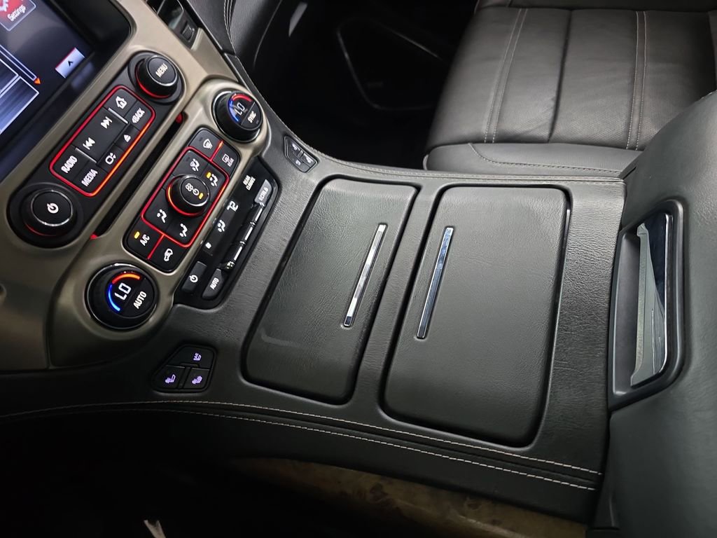 Used 2016 GMC Yukon Denali w/ Open Road Package image 26