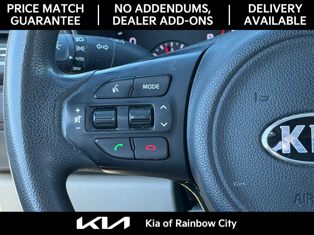 Used 2016 Kia Sedona L FWD image 24