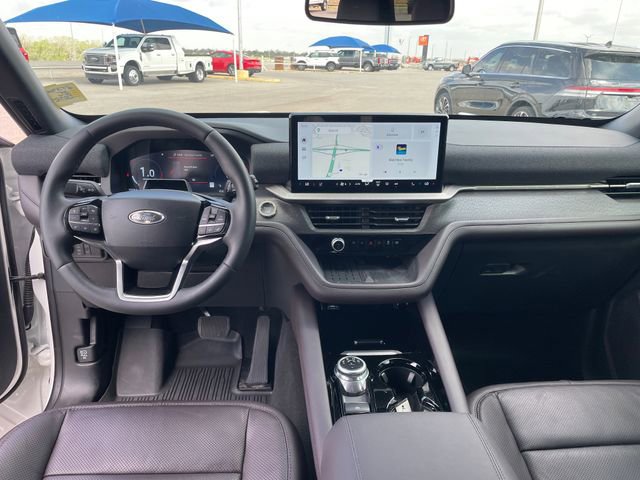 Used 2025 Ford Explorer Platinum w/ Ultimate Package image 23