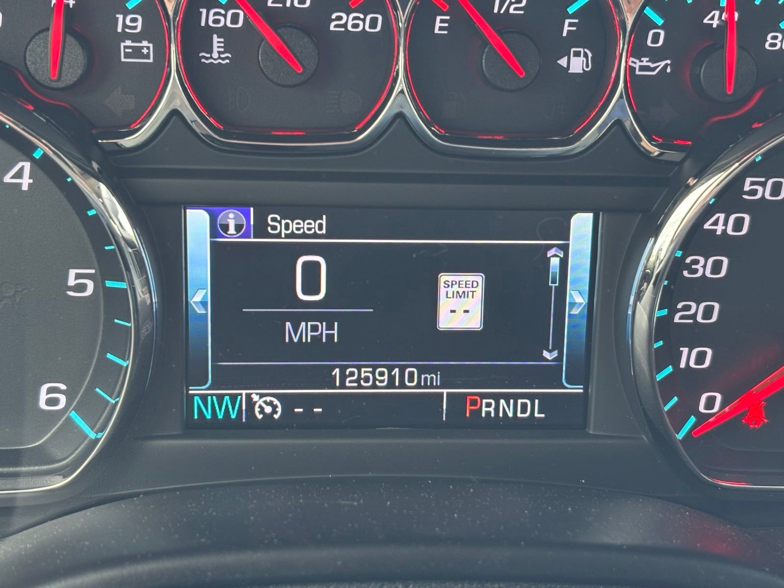 Used 2017 Chevrolet Suburban Premier AWD/4WD image 8