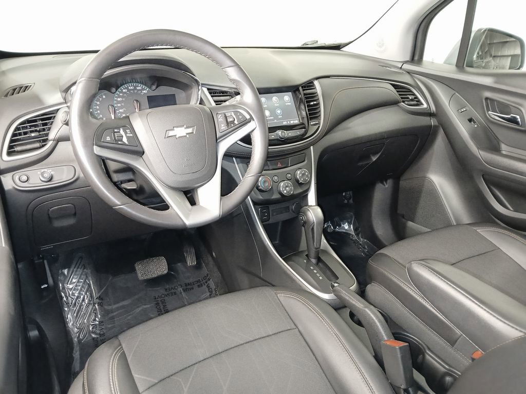 Used 2019 Chevrolet Trax LT w/ LT Convenience Package AWD/4WD image 9