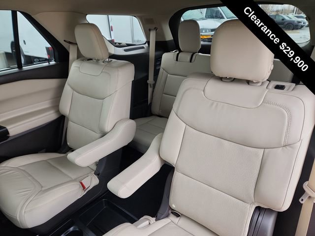 Used 2020 Ford Explorer Platinum w/ Premium Technology Package image 27