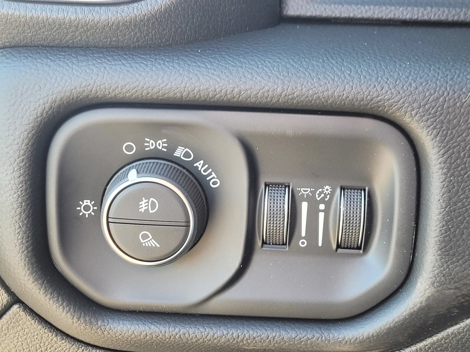 New 2026 RAM 1500 Big Horn AWD/4WD image 26