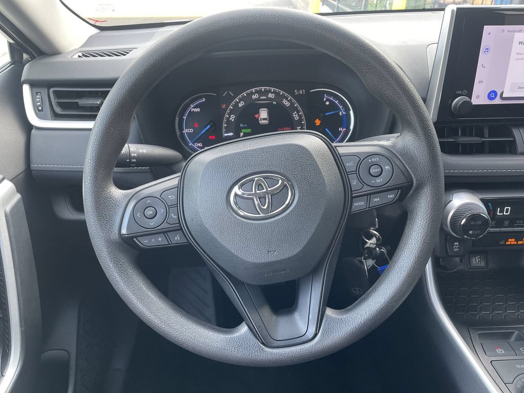 Used 2024 Toyota RAV4 LE AWD/4WD image 16