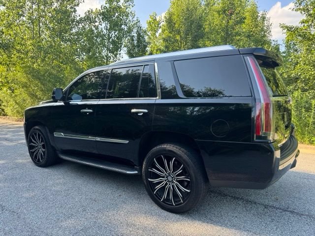 Used 2017 Cadillac Escalade Luxury AWD/4WD image 7