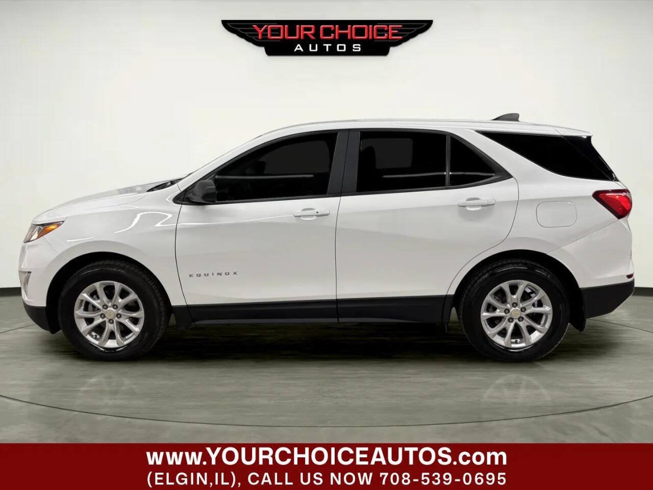 Used 2020 Chevrolet Equinox LS FWD image 2