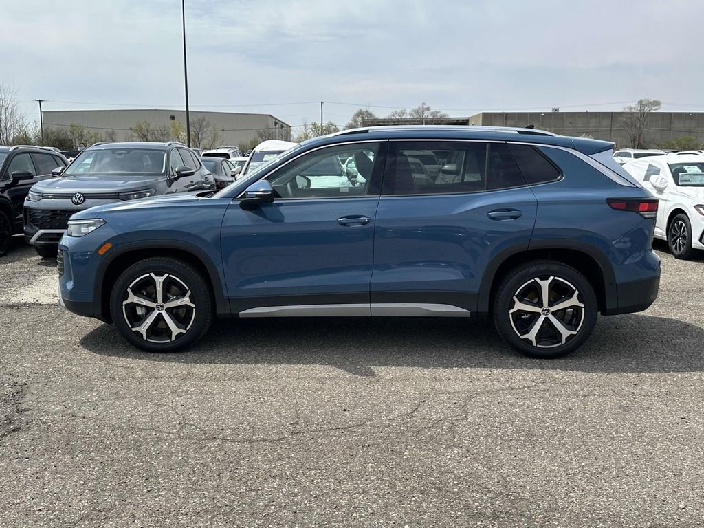 New 2026 Volkswagen Tiguan SE AWD/4WD image 2