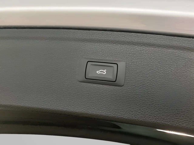 Used 2023 Audi Q5 2.0T Premium AWD/4WD image 10