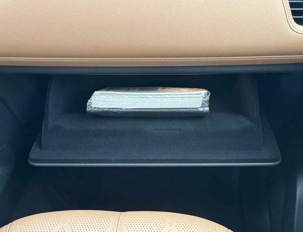 Used 2025 INFINITI QX80 Sensory image 24