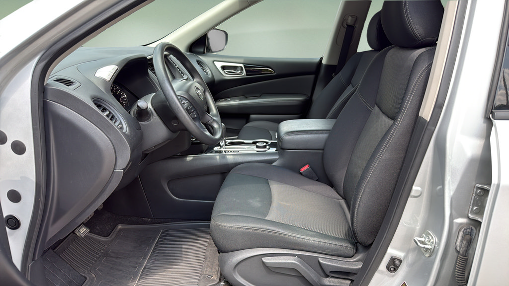 Used 2019 Nissan Pathfinder S AWD/4WD image 11