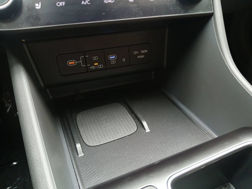 Certified 2025 Hyundai Sonata Limited FWD image 26